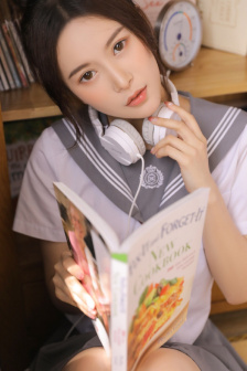 翁公与小莹